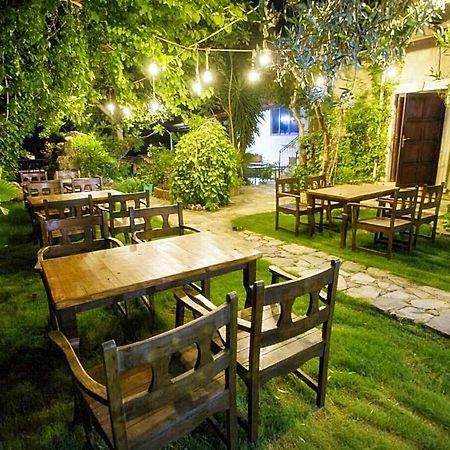 مانافجات فندق سايد أنتيك سيمباتي المظهر الخارجي الصورة